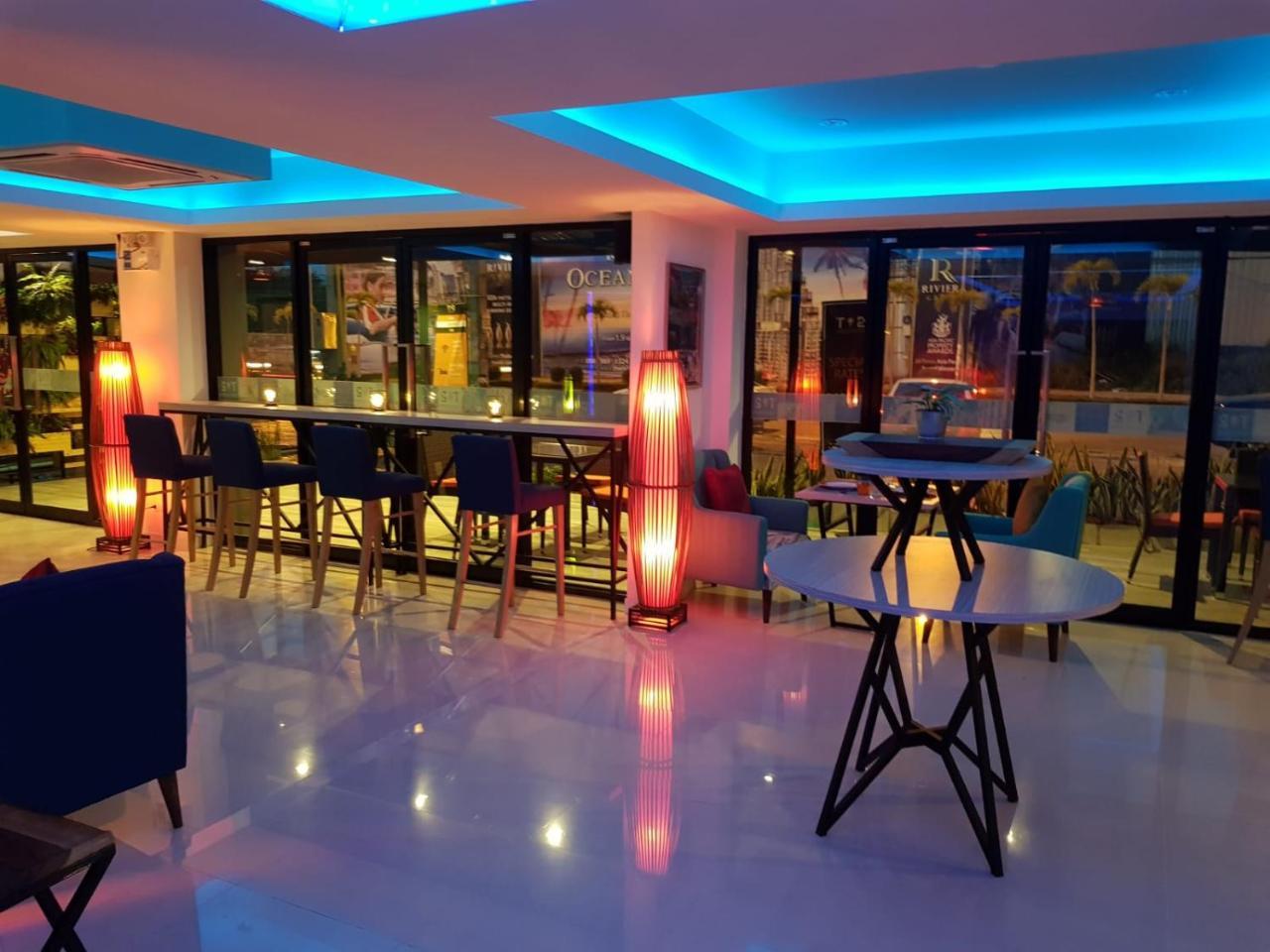 T2 Jomtien Pattaya Hotel Екстериор снимка